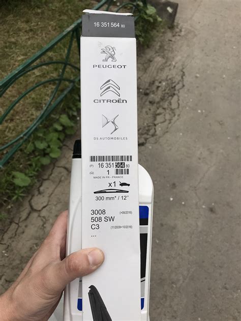 Щетка заднего стеклоочистителя — Peugeot 308 (1G), 1,6 л., 2009 года ...