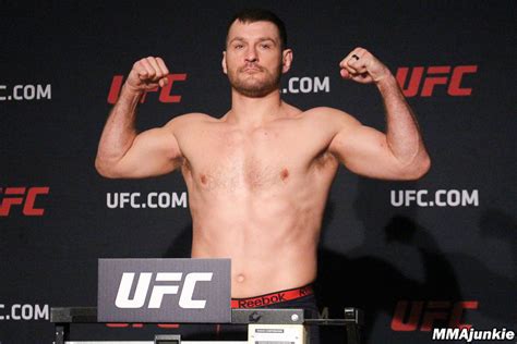 Stipe Miocic Ufc 211 Official Weigh Ins Mma Junkie