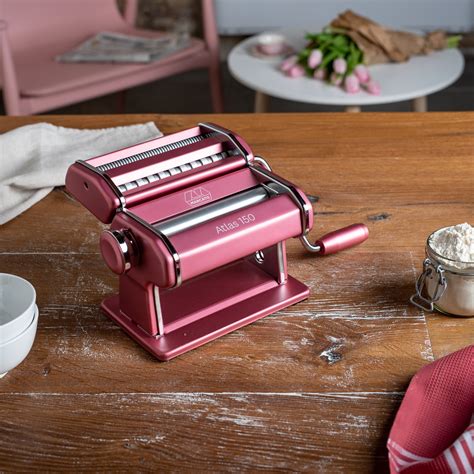 Marcato Atlas 150 Pasta Maker / Pink – Borough Kitchen