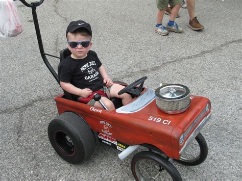 All-Wheels Drive-In Car Show drives crowds to downtown Alton