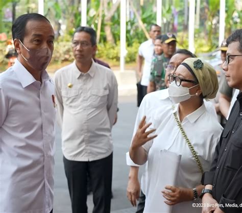 Disebut Batuk Batuk Dan Kini Tampil Pakai Masker Presiden Jokowi