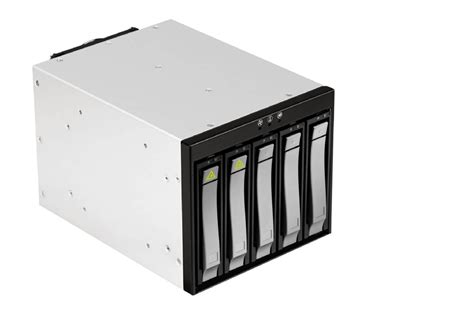 In Win IW SK35 07 5x 3 5 NVMe SAS SATA HDD In 3x 5 25 Bay Hot Swap Module OCuLink