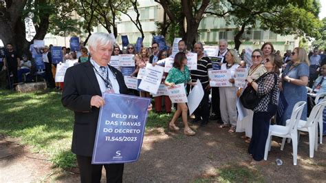 Auditores Fiscais fazem ato público no Ministério da Fazenda DS Brasília