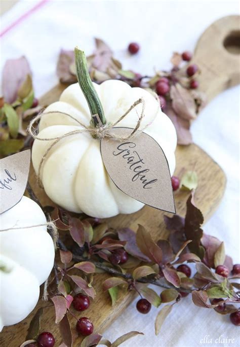 30 Beautiful Thanksgiving Pumpkin Decorations For Your Home - DigsDigs