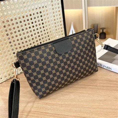 LV Клатч - купить с доставкой по выгодным ценам в интернет-магазине ...