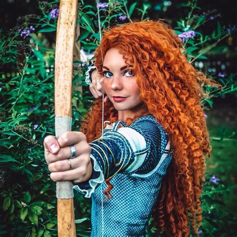 Merida. Merida Cosplay. Merida face character. Party princess. Party ...