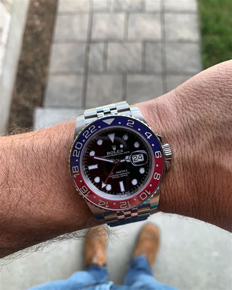 Rolex Gmt Master Ii Aka The Pepsi Luxury Watch On A Watch Magazine