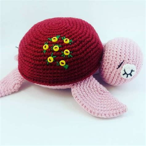 Купить. Вязаная черепаха. Вязаные игрушки | Hats, Crochet hats, Winter hats