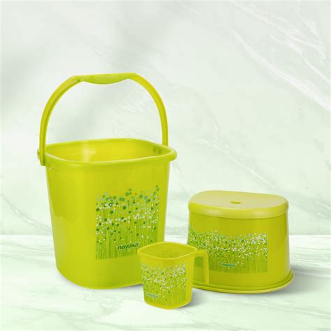 Nayasa Plastic Funk Square 3 Pcs Bathroom Set Bucket 25 L Mug 15 L