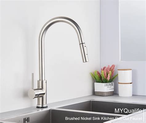 Stainless Steel Two Function Single Handle Pull Out Mixer Hot And Cold Kitchen Groups