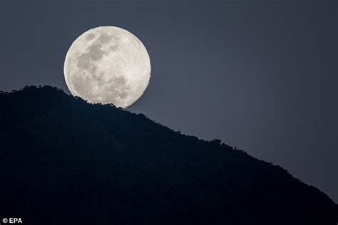 What does the full moon mean for your star sign? Australia Day long ...