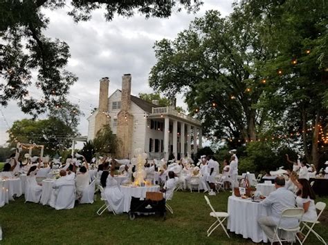 Diner En Blanc At Effingham Effingham Manor Nokesville Va Tock