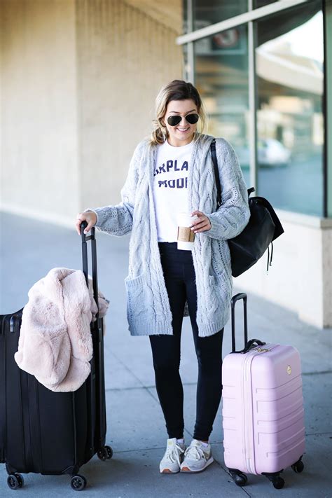 Airplane outfit! What to wear on an airplane. Artport style on fashion