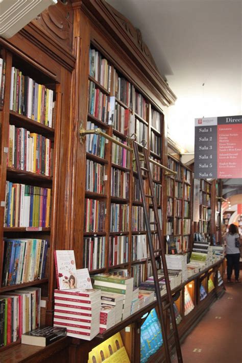 Ливрария Бертран - книжный магазин в Лиссабоне