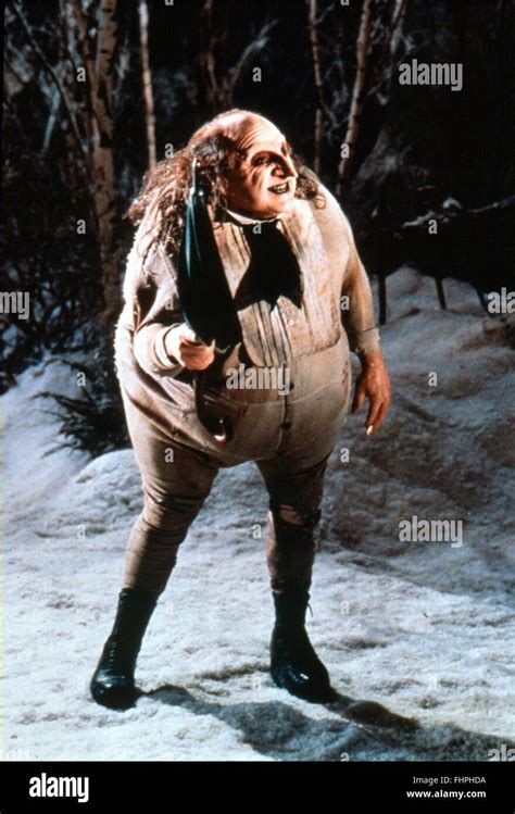 Danny Devito Batman Returns Stock Photos & Danny Devito Batman Returns ...