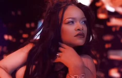 Watch Rihanna Flaunts Her Boobs And Curves In Latest Thirst Trap To Promote Savage X Fentys