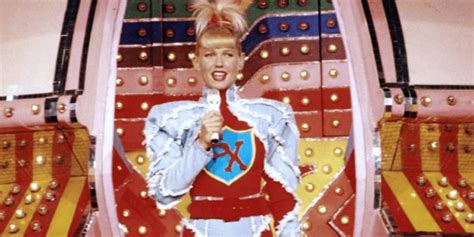 Xuxa Volta Na Globo Direito A Nave Luciano Huck E Disputa