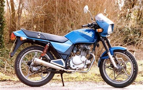 Suzuki Suzuki Gs Es Moto Zombdrive