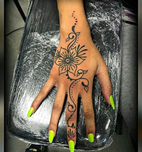 Unforgettable Pretty Hand Tattoo Ideas Express Yourself Uniquely