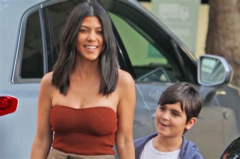 Kourtney Kardashian Mom Shame Mason Bikini Photo