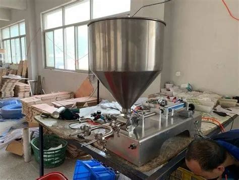 Stainless Steel Semi Automatic Sanitizer Filling Machine Capacity