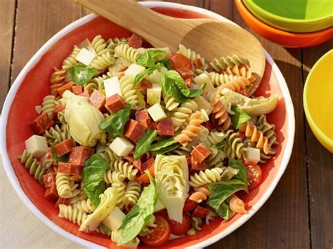 9 самых вкусных салатов / Едальня