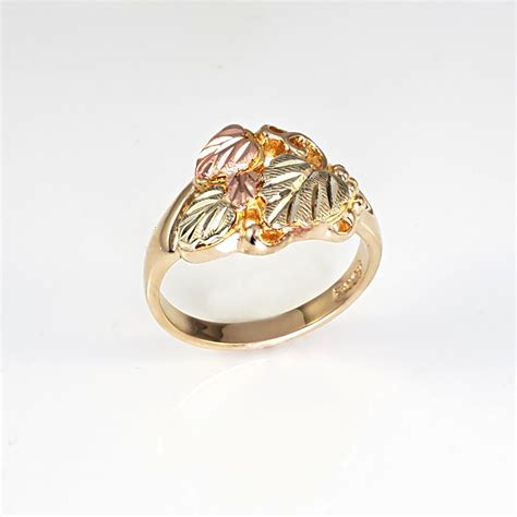 Estate Black Hills Gold Vine And Leaf Ring