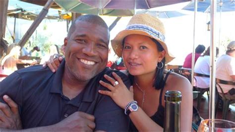 Curt Menefee's wife Viollette Menefee - PlayerWives.com