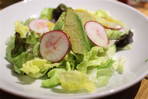 Green Leaf Lettuce Salad With Avocado