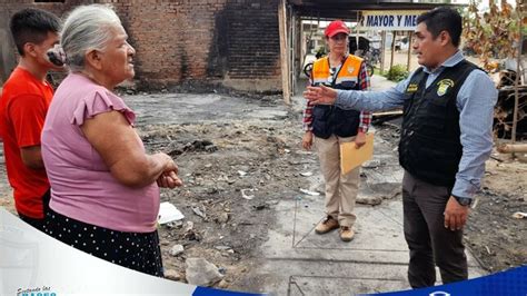 Alcalde De Aguas Verdes Y Defensa Civil Llevan Ayuda A Las Familias