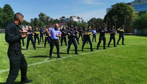 Polițiștii încadrați din sursă externă pregătiți de colegii de la