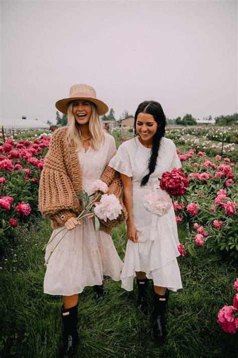 Peonies For Days Amber Fillerup Clark Barefoot Blonde Fashion