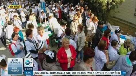 Tysi Ce Piel Gniarek Przed Sejmem Tvn Warszawa