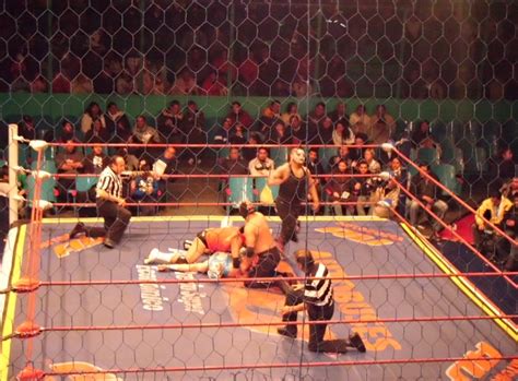 Lucha Libre Porra Fresa Shocker Y La Mascara Retan A Los Guerreros Por