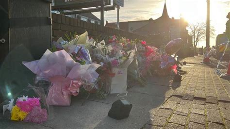 Wallasey Pub Shooting Police Hold News Conference Over Christmas Eve Attack Bbc News