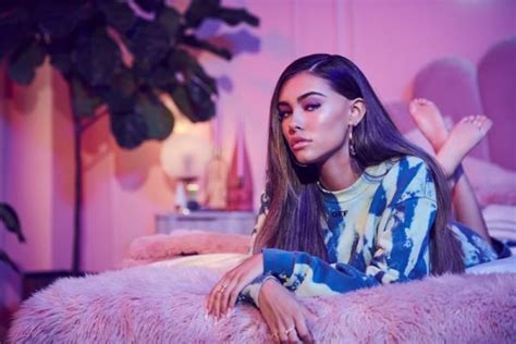 Madison Beer Releases A Lovely Music Video For Her “selfish” Single