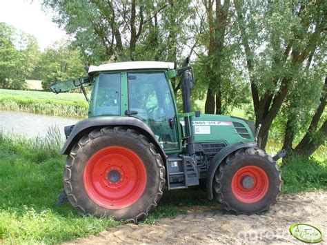 Fotografia Ciagnik Fendt 312 17915 Galeria Rolnicza Agrofoto