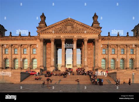 Pasos del reichstag fotografías e imágenes de alta resolución Alamy