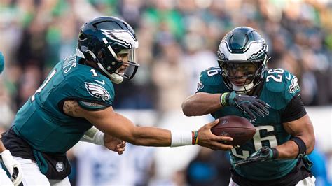 Eagles O Line Had Giddy Reaction To Jalen Hurts Saquon Barkley Gifting