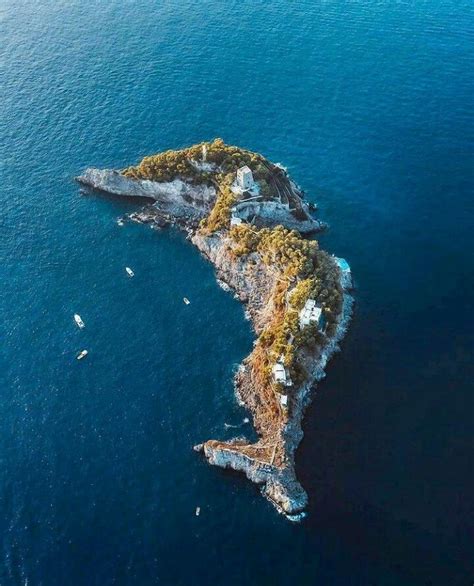 This Island off the Amalfi Coast in Italy Is Shaped Like a Dolphin