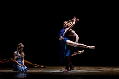 Review S F Ballet Strikes Emotional Chords With Queen S Daughter At Next 90 Festival Datebook