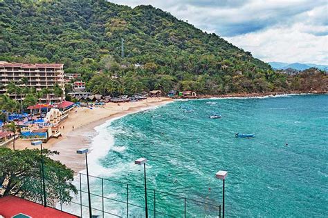 Puerto Vallarta Beaches: Are They Swimmable? | Amstar Tours & Activities