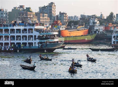 Passenger Boats Port Of Dhaka Before A Overloaded Passenger Ferry