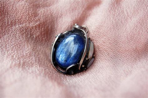 Kyanite Crystal Meaning Explained | Conscious Items