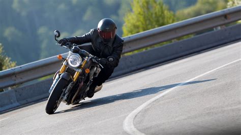 2023 Triumph Thruxton RS: Performance, Price, And Photos