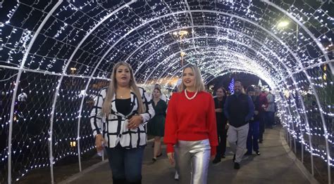 Pista De Hielo Y T Neles De Luces Villa Navide A De Mazatl N Abre Sus