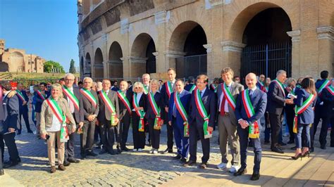 Una Delegazione Di Sindaci Del Cuneese Presente Alla Parata Dei Fori