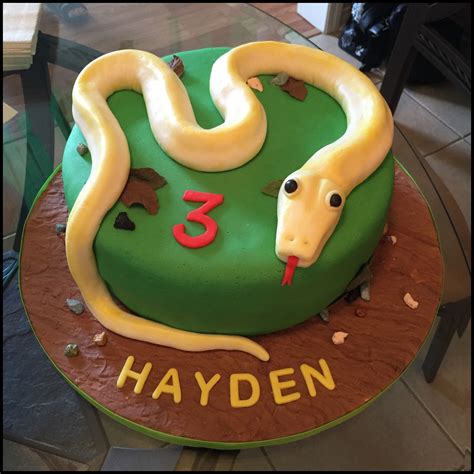 Snake Fondant Cake Snake Cakes Snake Birthday 28th Birthday Cake