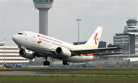 B737 LY AZY AMS 20040710 Boeing 737 LY AZY Lithuania Flickr