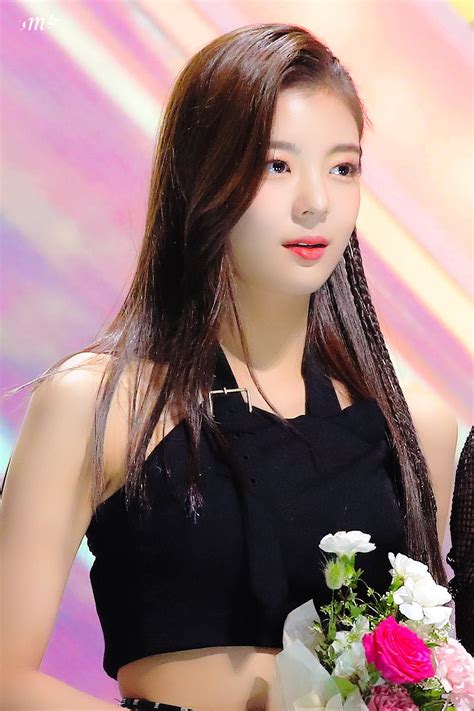 Mint Candy🌿 On Twitter 200130 서울가요대상 있지 Itzy 리아 Lia